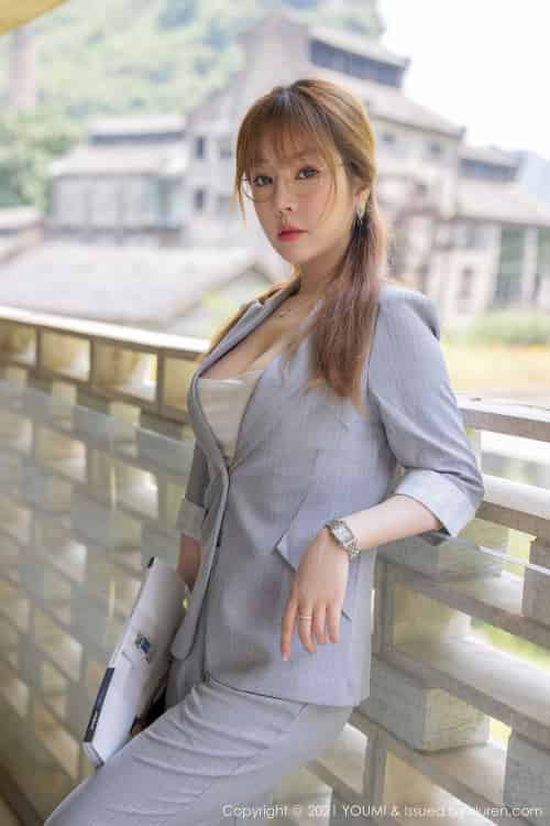 [YouMi尤蜜荟] Vol.687 女神王雨纯 – 职场OL+熟女风格阳朔旅拍-初遇资源网