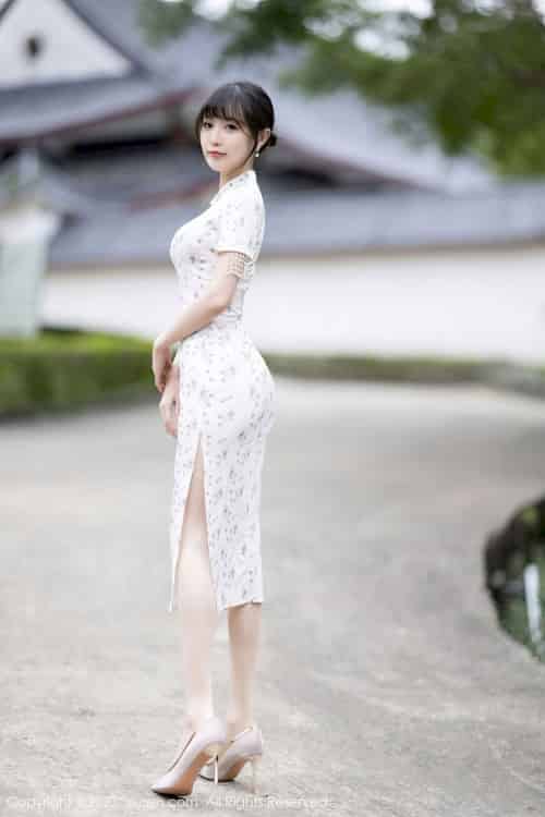 [XiuRen秀人网] No.6346 模特林星阑 – 浅色旗袍+丝袜美腿海南旅拍-初遇资源网
