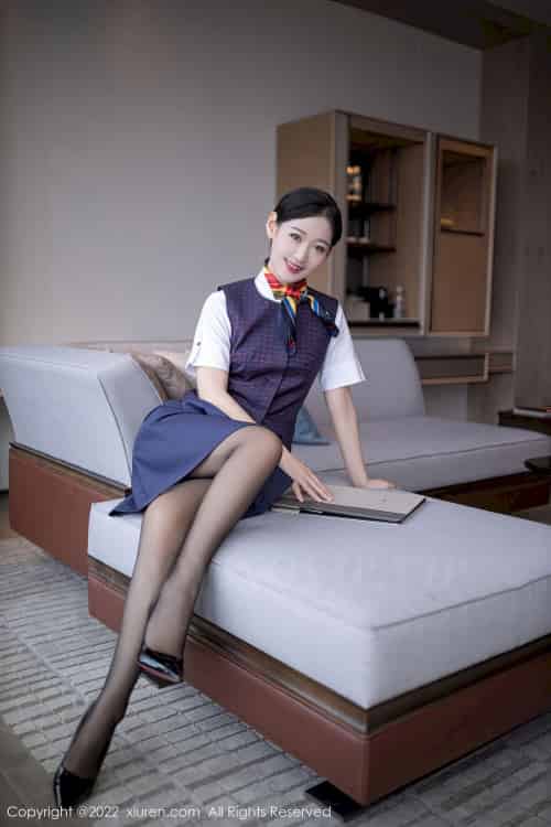 [秀人XiuRen] No.5922 模特唐安琪 – 空姐制服+应酬主题北京旅拍-初遇资源网