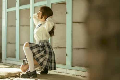 网络美女桃良阿宅白衬衫格子裙JK制服装扮私房写真