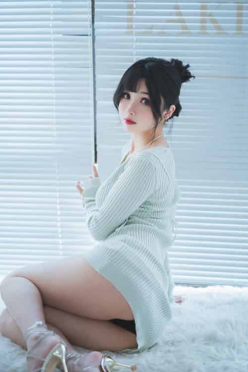 网络美女rioko凉凉子深V针织裙居家黑色内衣系列私房写真-初遇资源网