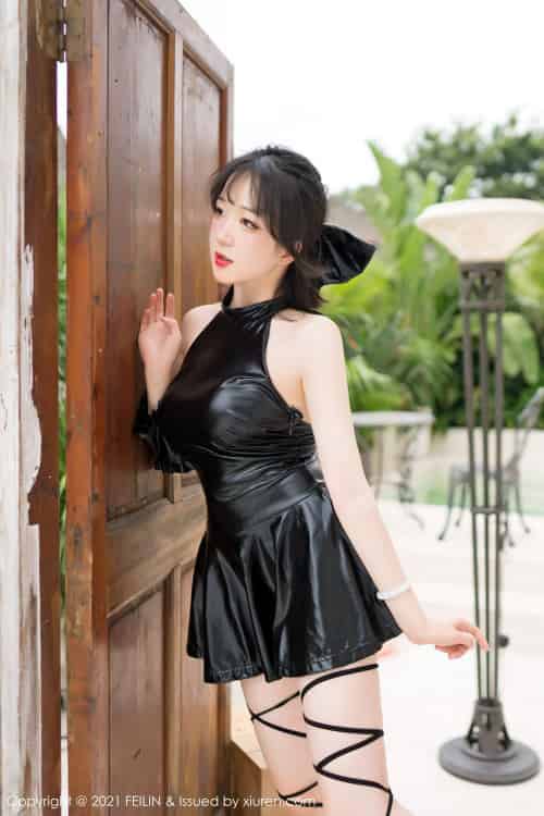 嗲囡囡美女模特龙女宝宝黑色皮裙+粉色情趣制服性感写真