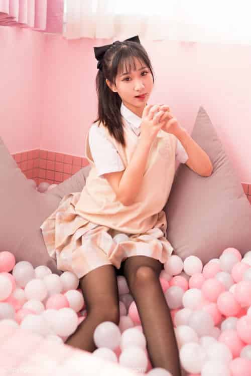 嗲囡囡美女模特小果冻儿jelly兔耳装与黑丝制服系列性感写真-初遇资源网