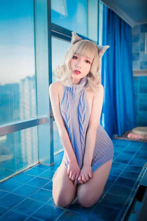 萝莉萌妹子真央Mao露背毛衣秀完美身材猫女郎装扮性感写真-初遇资源网
