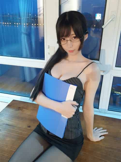 [Cosplay]NAGISA魔物喵–自摄系列 NO.001 专属秘书-初遇资源网