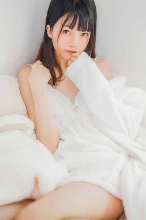 萝莉风COS 桜桃喵 – 冬眠-初遇资源网