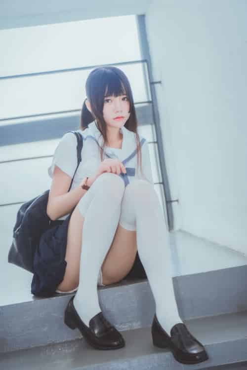萝莉风COS 桜桃喵 – 蓝白水手服 