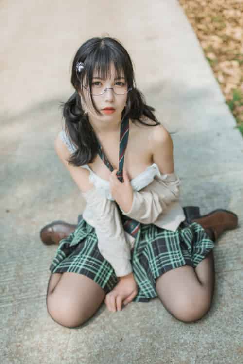 COSER美女逐月su – 乡间小路 
