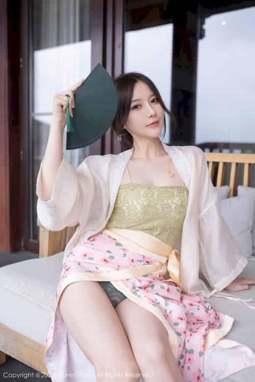 [秀人XiuRen] No.5130 模特鱼子酱Fish – 古装服饰+修长美腿云南旅拍-初遇资源网