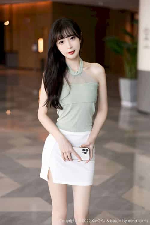 [语画界XIAOYU] Vol.906 模特林星阑 – 绿灰露肩上衣+白色短裙性感写真-初遇资源网
