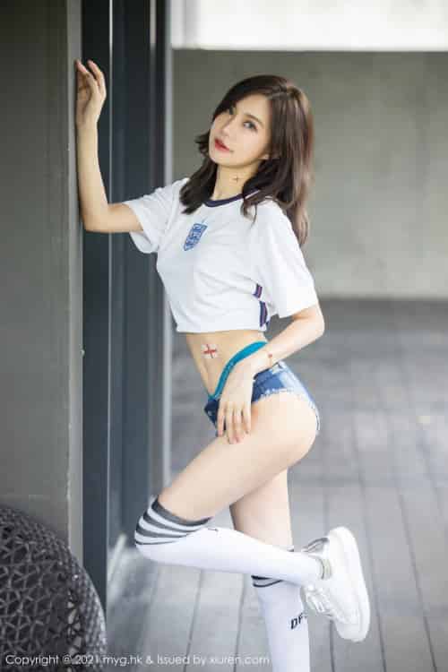美媛馆性感女神绮里嘉Carina足球宝贝百变主题江浙沪旅拍