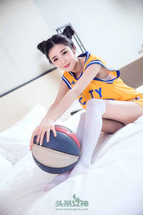 头条女神篮球宝贝苏凉库司令极品身材修长美腿私房写真