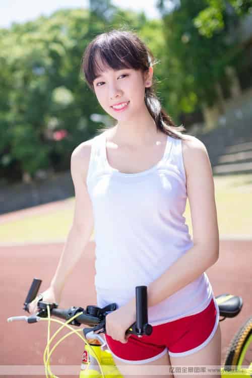 单车美女诱人曲线清凉清纯写真-初遇资源网