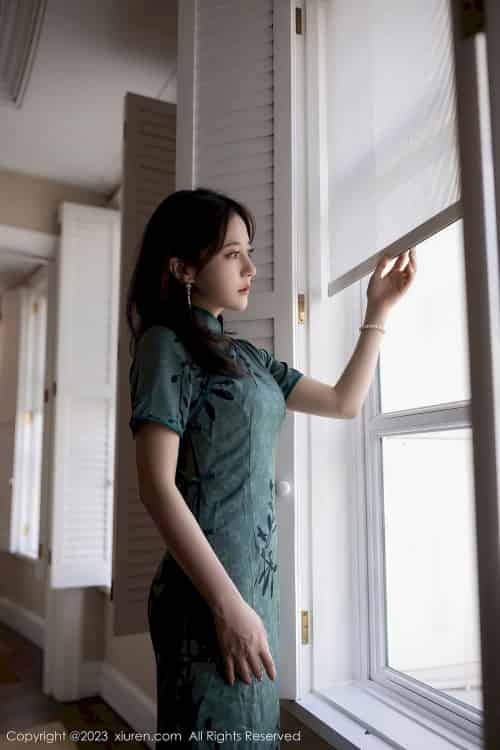 [XiuRen秀人网] No.6893 鱼子酱Fish – 旗袍+修长美腿巴厘岛旅拍-初遇资源网