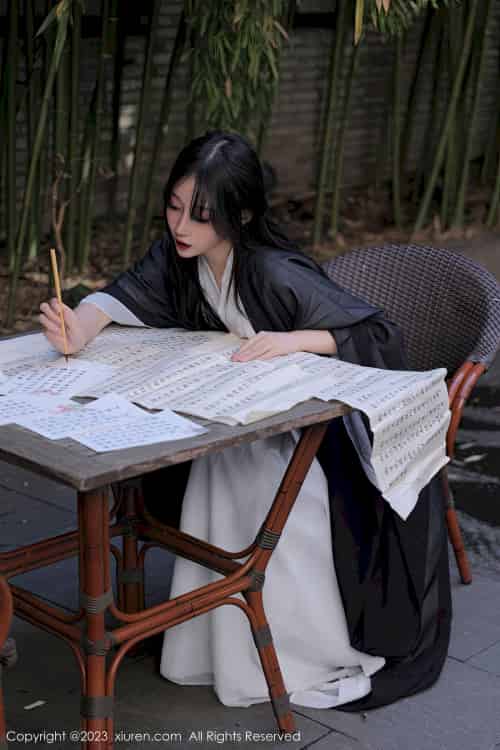 [秀人XiuRen] No.6094 玥儿玥er – 白色古装+曼妙娇躯海南旅拍-初遇资源网
