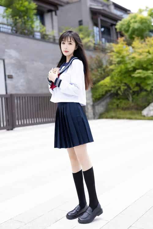 [XIAOYU语画界] Vol.1045 模特林星阑 – 学妹制服+黑色长筒袜贵州旅拍-初遇资源网